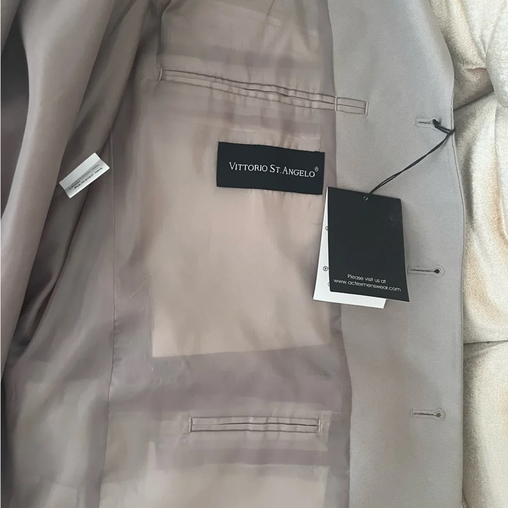 NEW Mens Vittorio St. Angelo Beige Cream 3 Button Suit Pants Size 42R 36W NWT